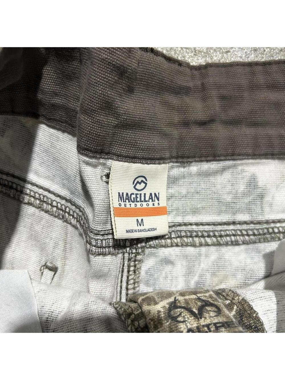 Vintage Y2K Magellan camo baggy pants - Picture 2 of 4